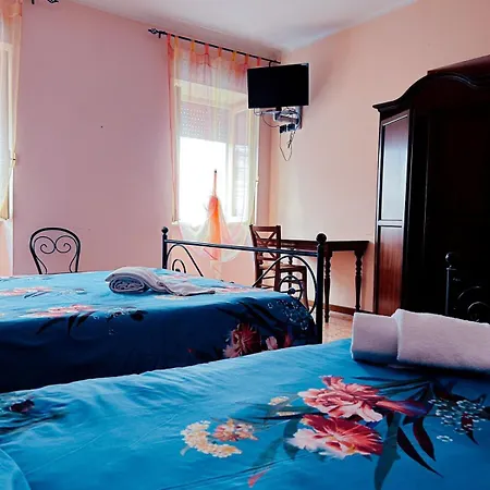 La Del Brolio فندق